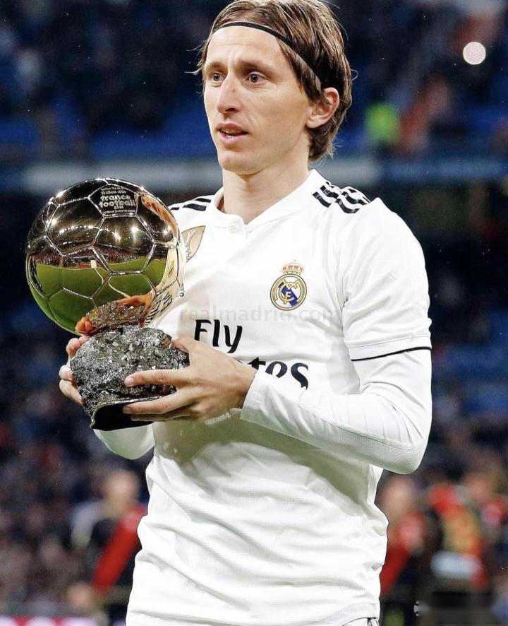 MLB》大谷翔平40轰20盗队史第一人