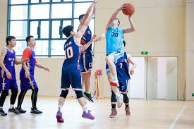 2011 季后赛：密尔瓦基酿酒人队在普林斯·菲尔德率领下杀入国联冠军赛