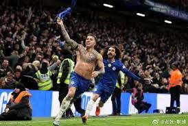 高尔夫传奇巨星伍兹公布新恋情，爱上美国总统特朗普47岁前儿媳